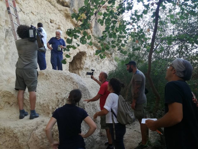 LINEA VERDE A MASSAFRA NELLA GROTTA DEL MAGO GREGURO LINEA VERDE A MASSAFRA NELLA GROTTA DEL MAGO GREGURO