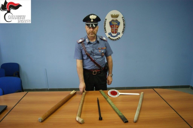 RISSA TRA RUMENI E ALBANESI RISCHIAVA DI FINIRE IN TRAGEDIA RISSA TRA RUMENI E ALBANESI RISCHIAVA DI FINIRE IN TRAGEDIA