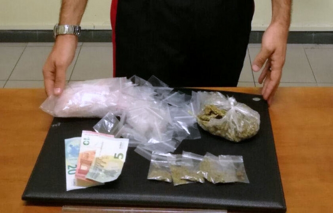 ARRESTATO 19ENNE TROVATO IN POSSESSO DI 50 GRAMMI DI MARIJUANA