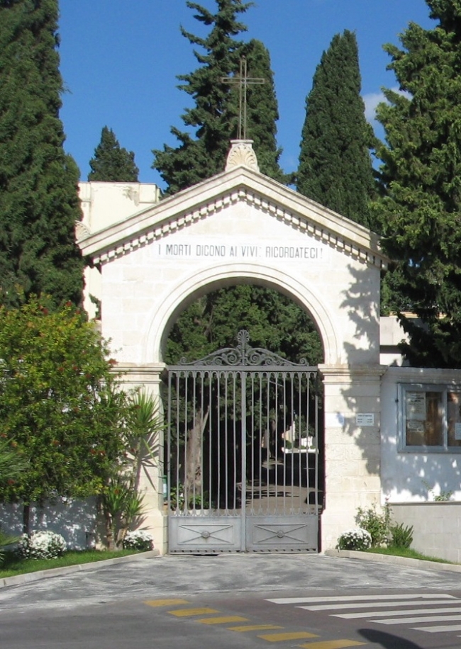 OGGI 2 NOVEMBRE COMMEMORIAMO I NOSTRI DEFUNTI OGGI 2 NOVEMBRE COMMEMORIAMO I NOSTRI DEFUNTI