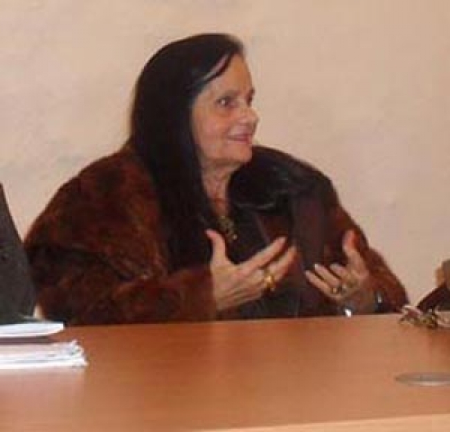 LA SCRITTRICE ANTONIETTA BENAGIANO CRITICO DELLA RASSEGNA DI PITTURA DONNAPENSIERO LA SCRITTRICE ANTONIETTA BENAGIANO CRITICO DELLA RASSEGNA DI PITTURA DONNAPENSIERO
