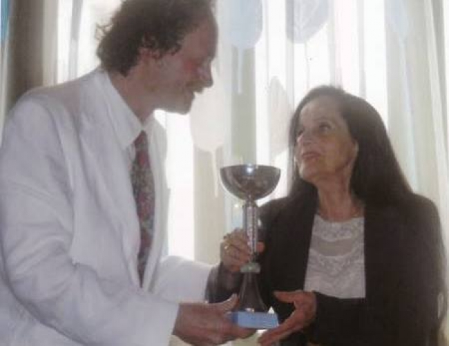 DALL’ISTITUTO ITALIANO DI CULTURA DI NAPOLI ONORIFICENZA E TITOLO DI SCRITTRICE BENEMERITA A ANTONIETTA BENAGIANO DALL’ISTITUTO ITALIANO DI CULTURA DI NAPOLI ONORIFICENZA E TITOLO DI SCRITTRICE BENEMERITA A ANTONIETTA BENAGIANO