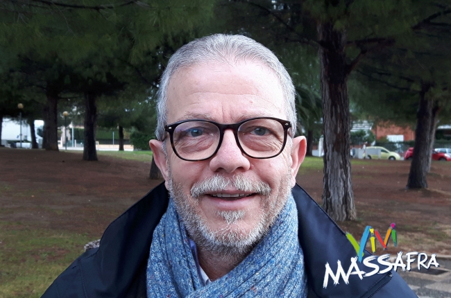 PELILLO SOSTIENE VITO MICCOLIS PELILLO SOSTIENE VITO MICCOLIS