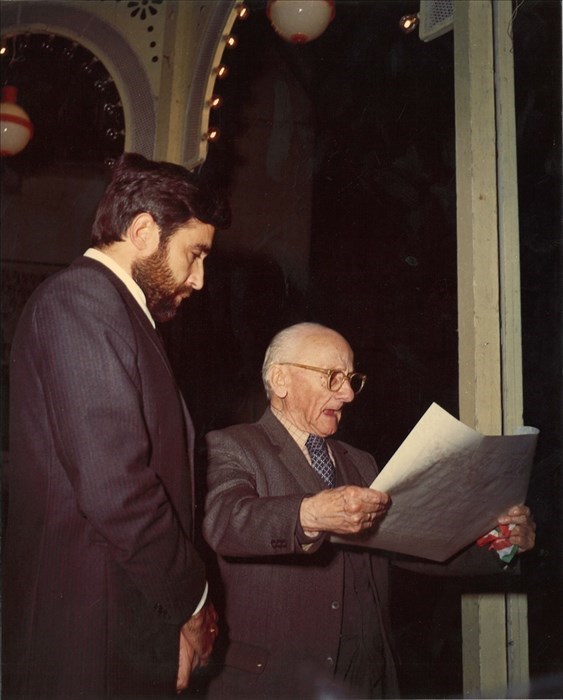 Il maestro Jorge Egea Perez e il poeta Michele Lentini nel 1976