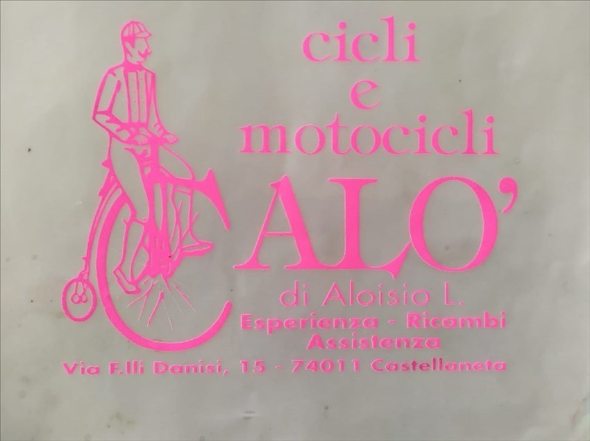 l marchio Calò (adesivo per le biciclette)