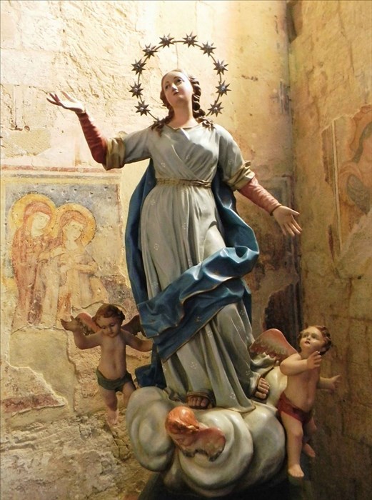 Statua dell'Immacolata conservata nella chiesa di Santa Maria del Pesco