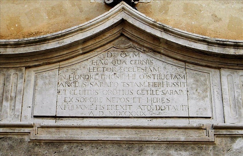 Sulla facciata della chiesa un'epigrafe marmorea recita che la chiesa fu voluta per testamento da Angelo Sarapo e realizzata nel 1729 da suo nipote chierico Vito Oronzo Gentile.