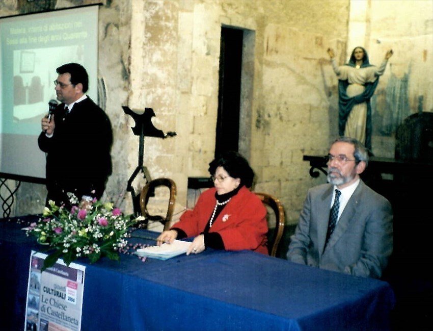 Incontri culturali nella chiesa dell'Assunta (Anno 2004 - Caragnano, Gigliobianco, Miccoli).